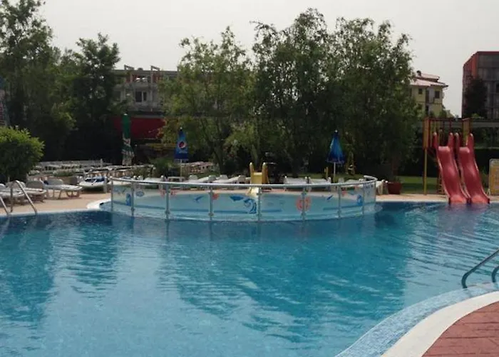 Отель Trakia Garden