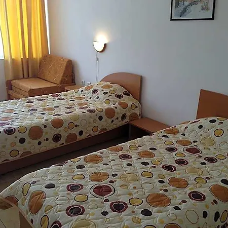מלון Trakia Garden 3*