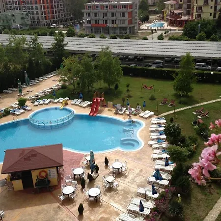 Trakia Garden ساني بيتش