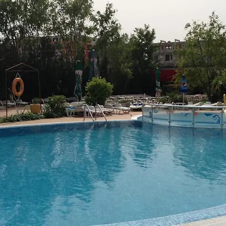 Trakia Garden ساني بيتش