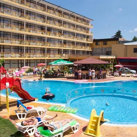 מלון Trakia Garden 3*