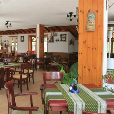 Trakia Garden מלון 3*